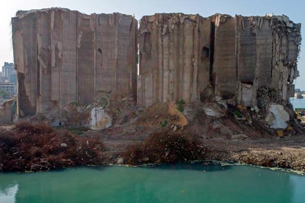 حال و روز بندر بیروت؛ 6 ماه پس از انفجار مهیب (تصاویر) حال و روز بندر بیروت؛ 6 ماه پس از انفجار مهیب (تصاویر)