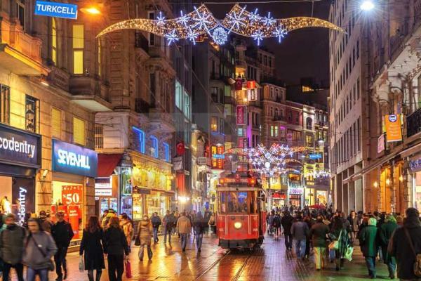 تور ارزان استانبول: برترین جاذبه های گردشگری خیابان استقلال در استانبول
