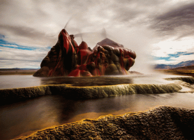 فلای؛ زیباترین چشمه آب گرم آمریکا